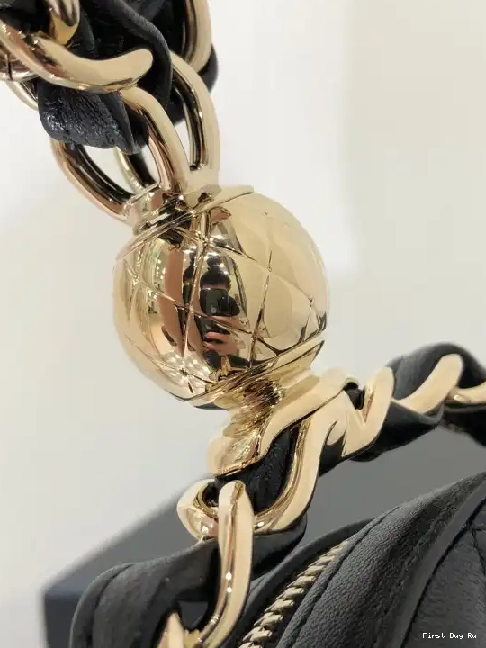 Firstbag Ru CHANEL CHANELUTCH CHAIN WITH 0516